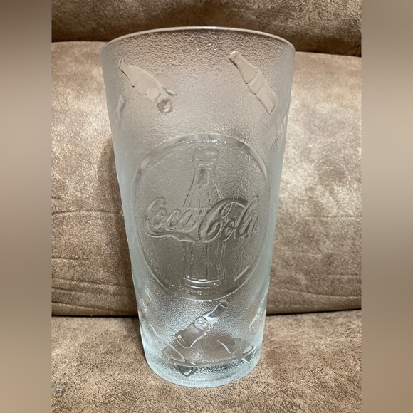 VTG clear Coca-Cola bottle flying print pebble textured glass Tumbler 20 oz - Picture 1 of 3